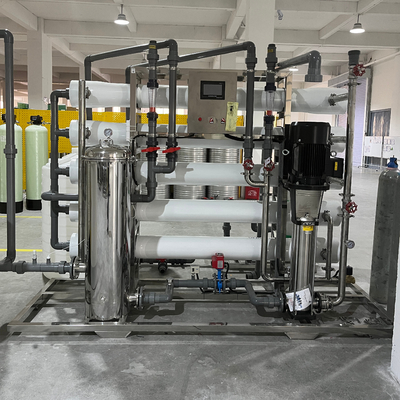 Αγορά Προσαρμοσμένο 1000l/h Πλήρως αυτόματο εξοπλισμό επεξεργασίας καθαρού ορυκτού νερού RO για 1 τόνο καθαρού νερού με αντίστροφη οσμόση online manufacture
